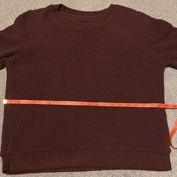 Abercrombie and Fitch Soft A & F Sherpa Large Maroon, GUC. - Picture 9 of 9